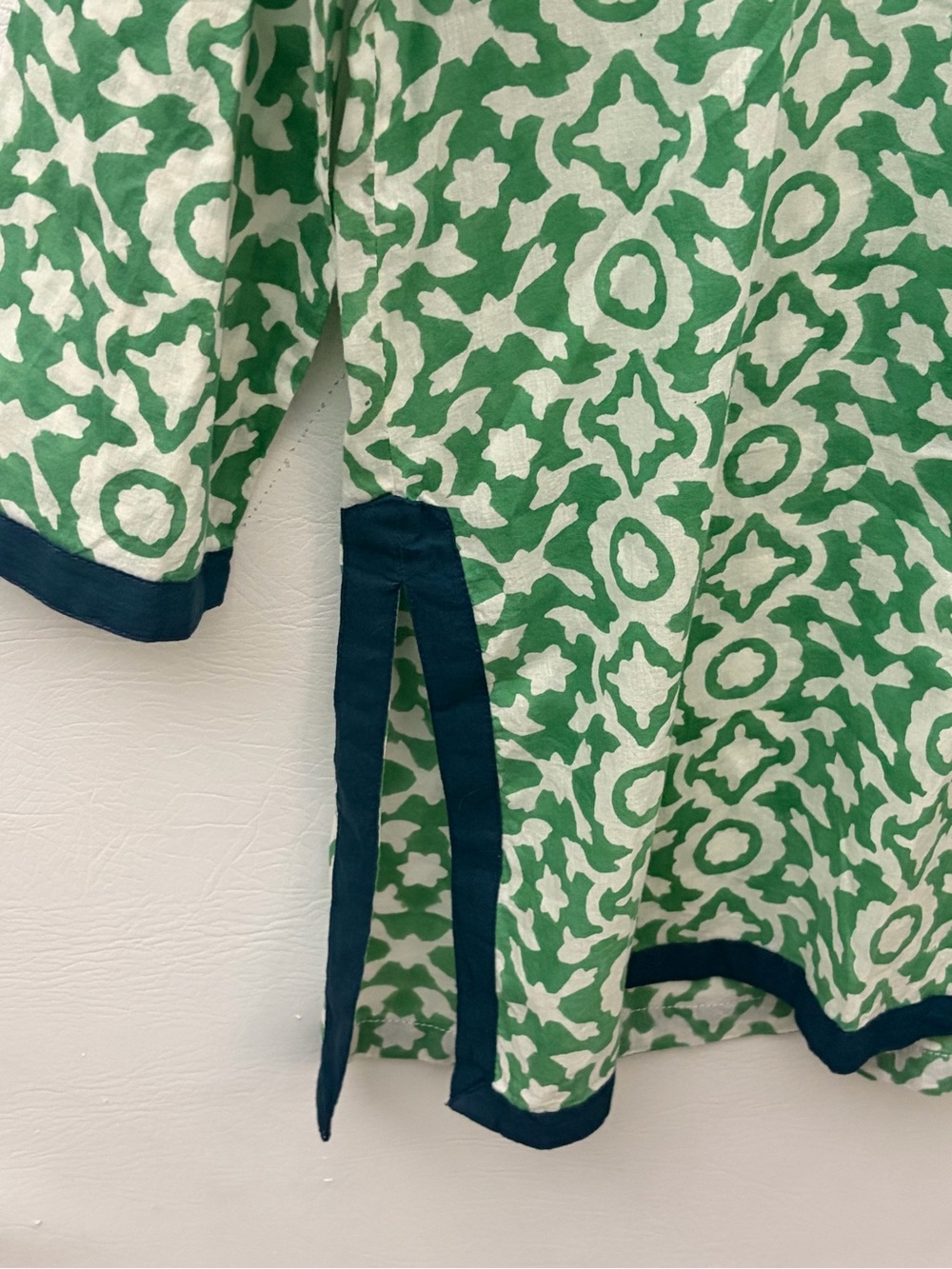 Roller Rabbit Green White and Navy Patterned Cotton Kurta Tunic M - Picture 3 of 8